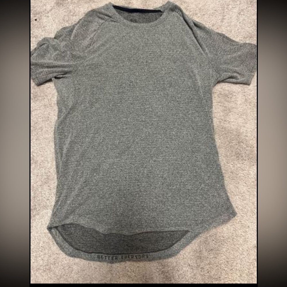 Lululemon men’s shirt